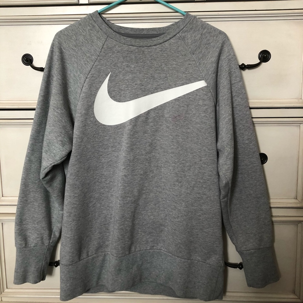 oversized grey nike sweatshirt